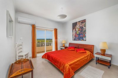 2419-342824-d4a7072701644bd18f6c9ffe77b802fa4