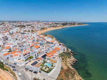 2419-245929-d4a7072701644bd18f6c9ffe77b802fa4