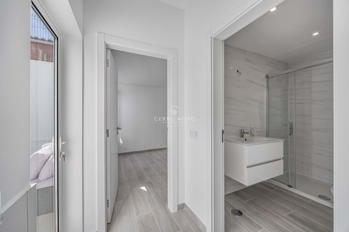 Image No.21-2 Bed Villa for sale