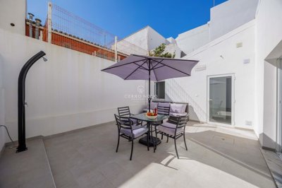 2419-245929-d4a7072701644bd18f6c9ffe77b802fa4