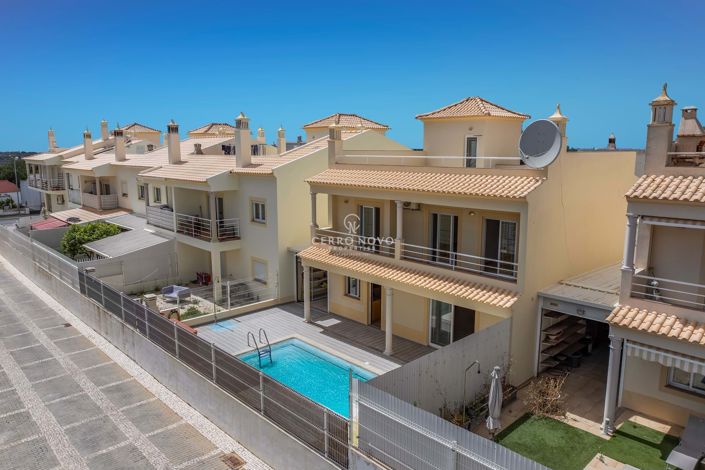 Image No.1-3 Bed Villa for sale