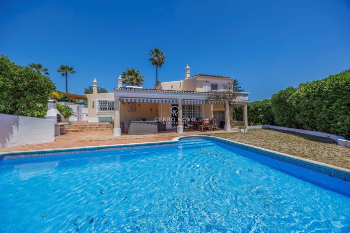 Image No.1-4 Bed Villa for sale