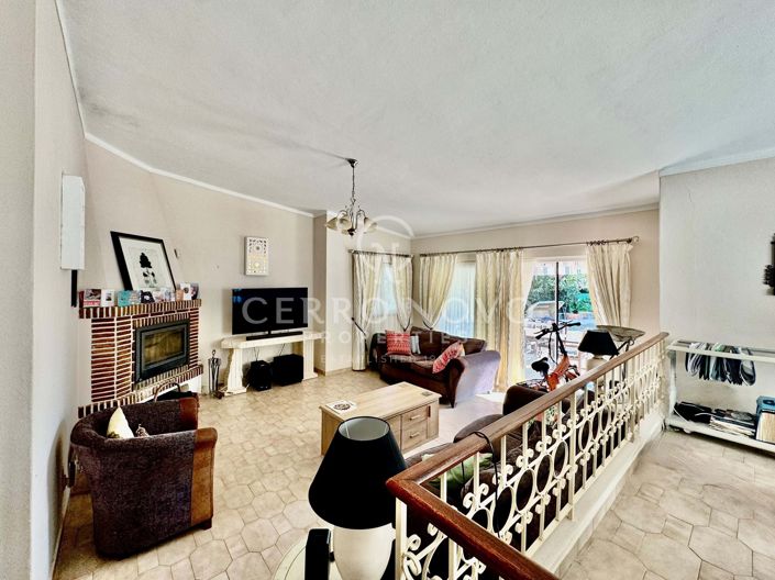 Image No.11-4 Bed Villa for sale