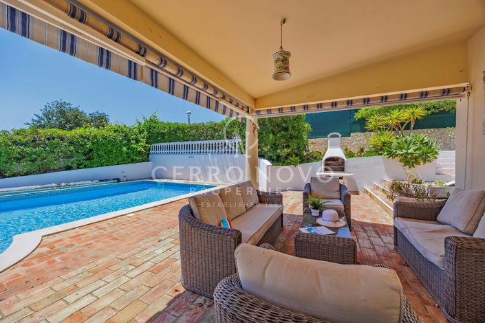 Image No.2-4 Bed Villa for sale