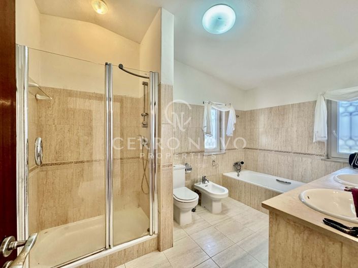 Image No.21-4 Bed Villa for sale