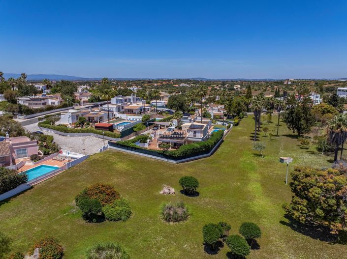 Image No.30-4 Bed Villa for sale