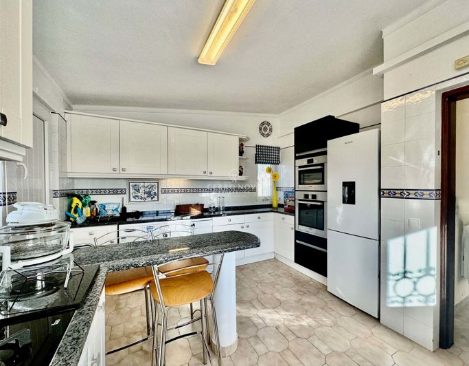 Image No.4-4 Bed Villa for sale