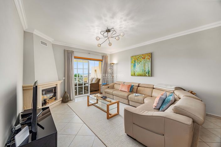 Image No.9-3 Bed Apartment for sale