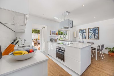 2419-350721-d4a7072701644bd18f6c9ffe77b802fa4