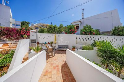 2419-350721-d4a7072701644bd18f6c9ffe77b802fa4