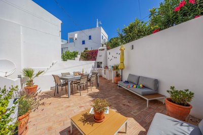 2419-350721-d4a7072701644bd18f6c9ffe77b802fa4