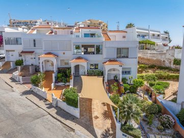 2419-350721-d4a7072701644bd18f6c9ffe77b802fa4