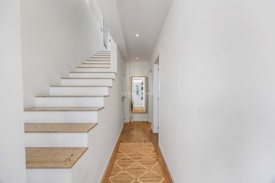 2419-350721-d4a7072701644bd18f6c9ffe77b802fa4