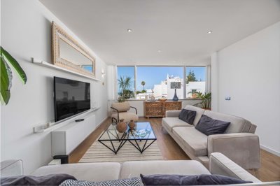 2419-350721-d4a7072701644bd18f6c9ffe77b802fa4