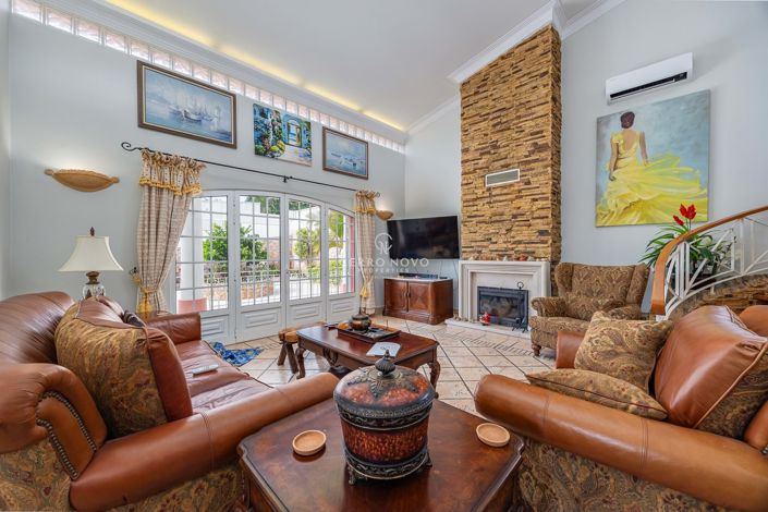 Image No.2-Villa de 5 chambres à vendre à Guia