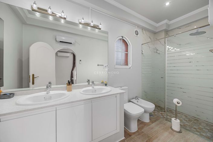 Image No.18-Villa de 5 chambres à vendre à Guia