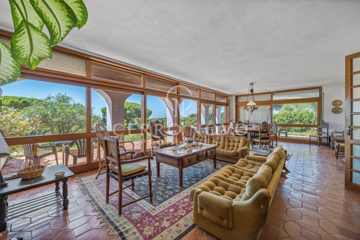Image No.2-5 Bed Villa for sale