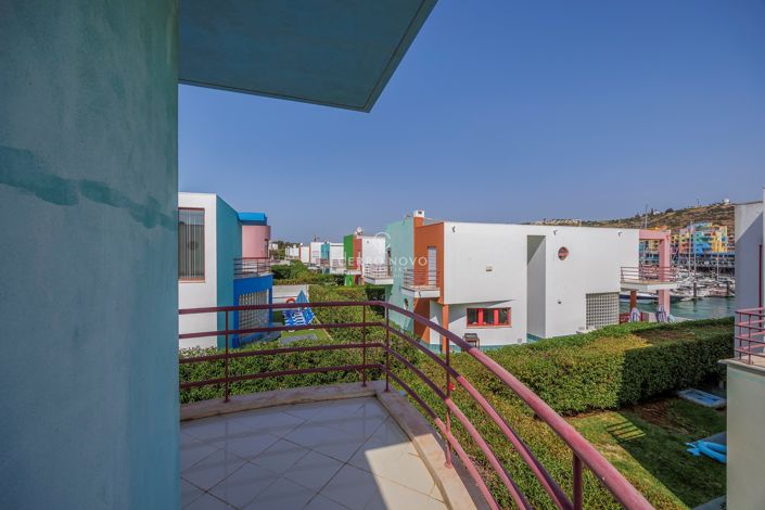 Image No.19-3 Bed Villa for sale