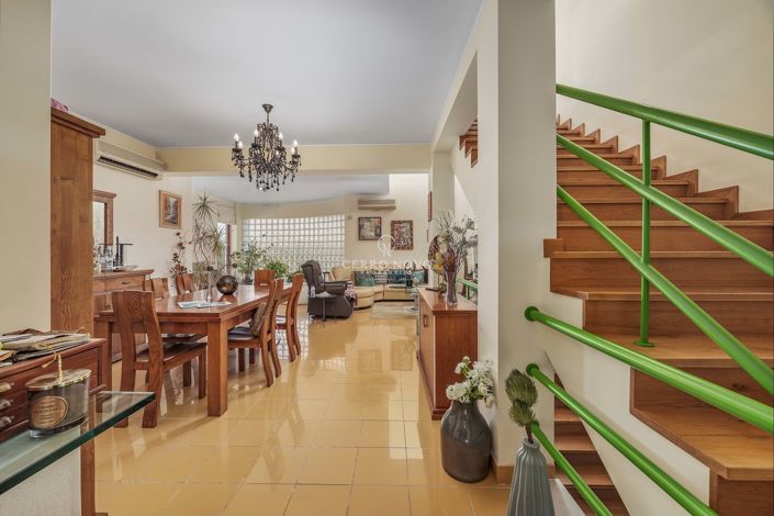 Image No.2-3 Bed Villa for sale