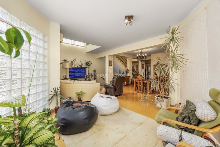 Image No.3-3 Bed Villa for sale