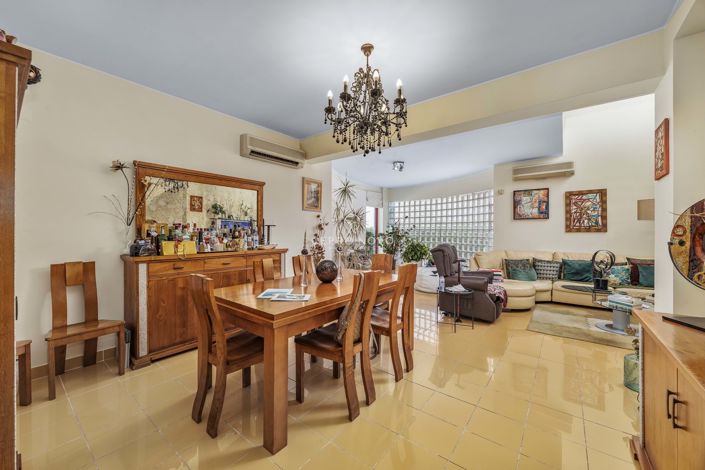 Image No.8-3 Bed Villa for sale