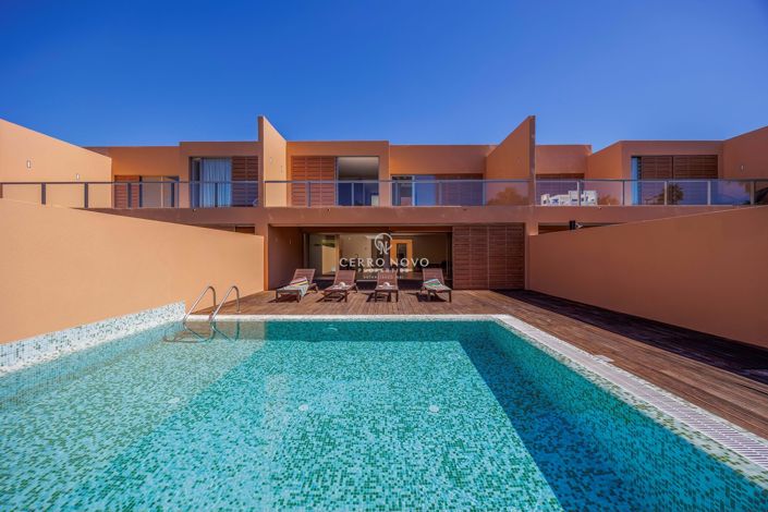 Image No.1-4 Bed Villa for sale