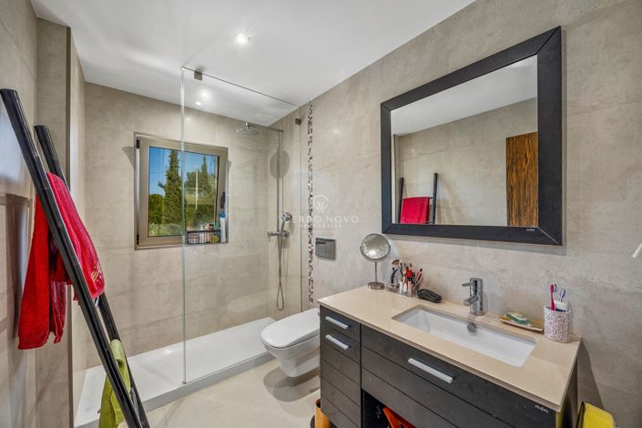 Image No.17-5 Bed Villa for sale