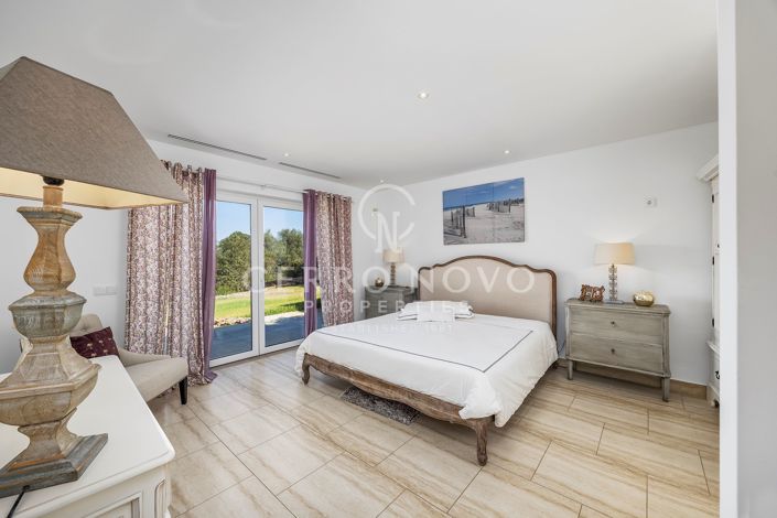 Image No.35-6 Bed Villa for sale
