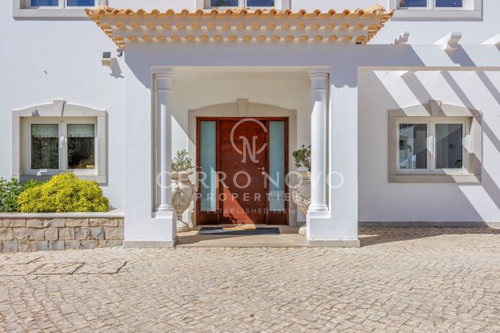 Image No.40-6 Bed Villa for sale