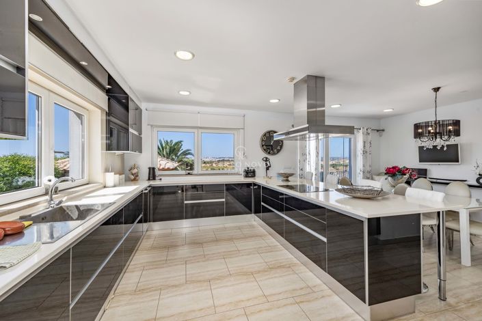 Image No.50-Villa de 6 chambres à vendre à Albufeira