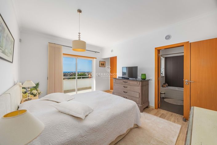 Image No.25-4 Bed Villa for sale