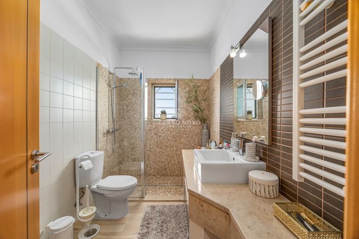 Image No.37-4 Bed Villa for sale