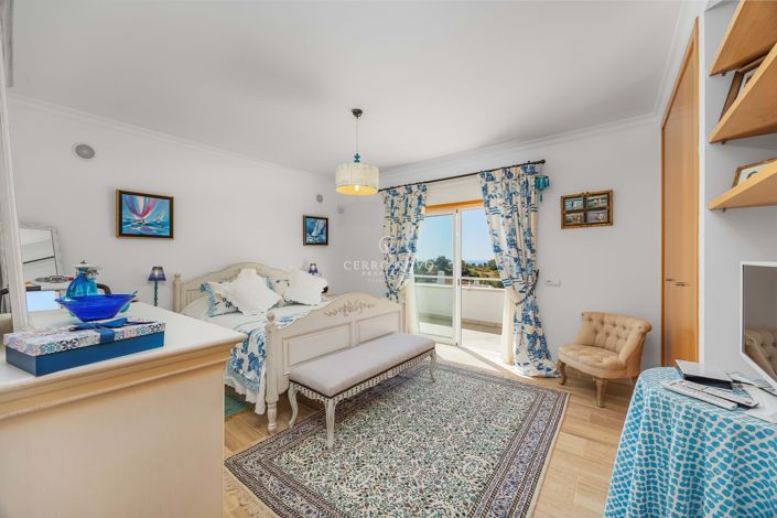 Image No.5-4 Bed Villa for sale