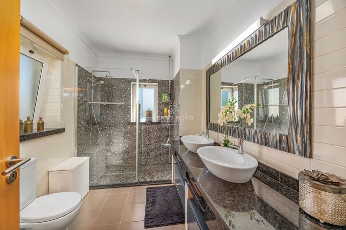 Image No.7-4 Bed Villa for sale