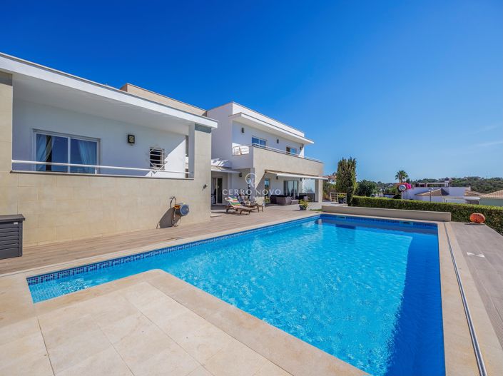 Image No.10-4 Bed Villa for sale