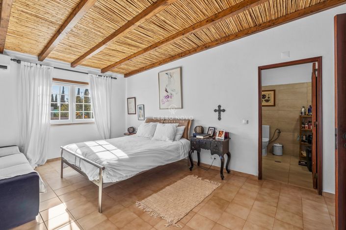 Image No.17-5 Bed Villa for sale