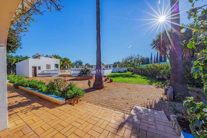 Image No.22-5 Bed Villa for sale