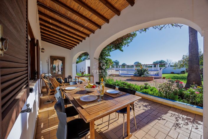 Image No.3-5 Bed Villa for sale