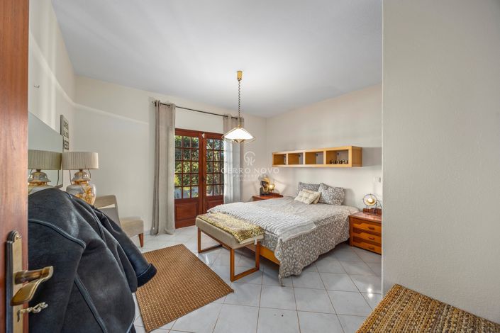 Image No.29-5 Bed Villa for sale