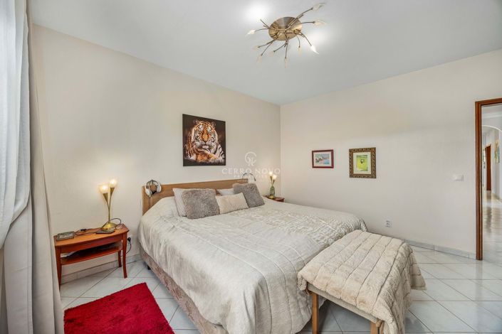 Image No.32-5 Bed Villa for sale