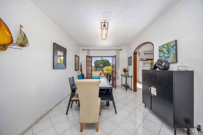 Image No.34-5 Bed Villa for sale