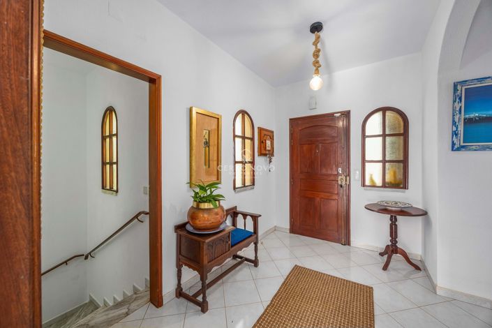 Image No.37-5 Bed Villa for sale