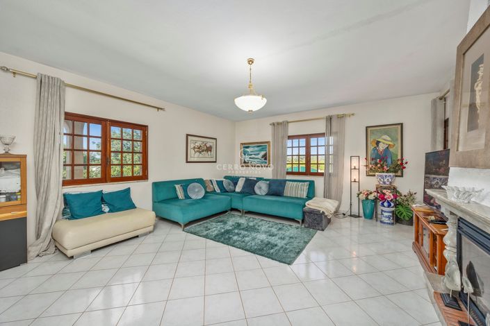 Image No.39-5 Bed Villa for sale