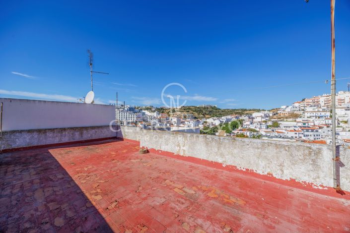 Image No.5-5 Bed Townhouse for sale