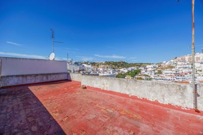 2419-358777-d4a7072701644bd18f6c9ffe77b802fa4