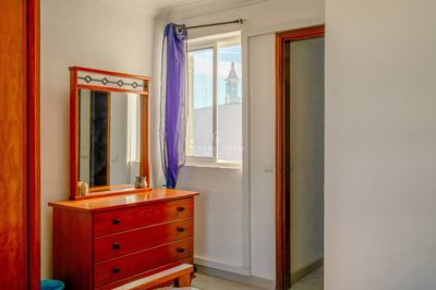 2419-357641-d4a7072701644bd18f6c9ffe77b802fa4