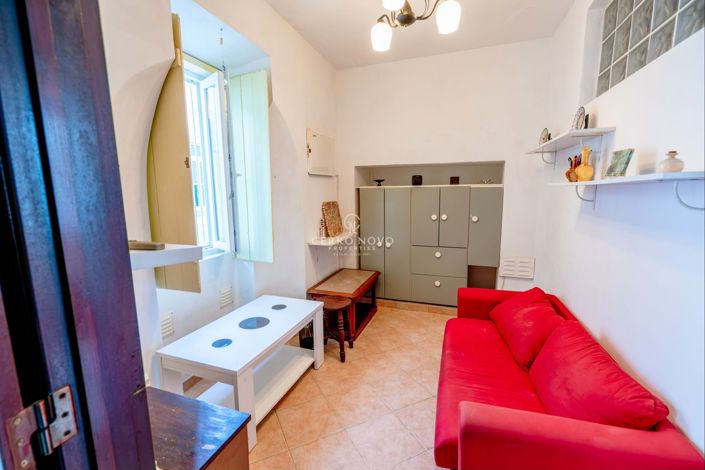 Image No.2-2 Bed Townhouse for sale