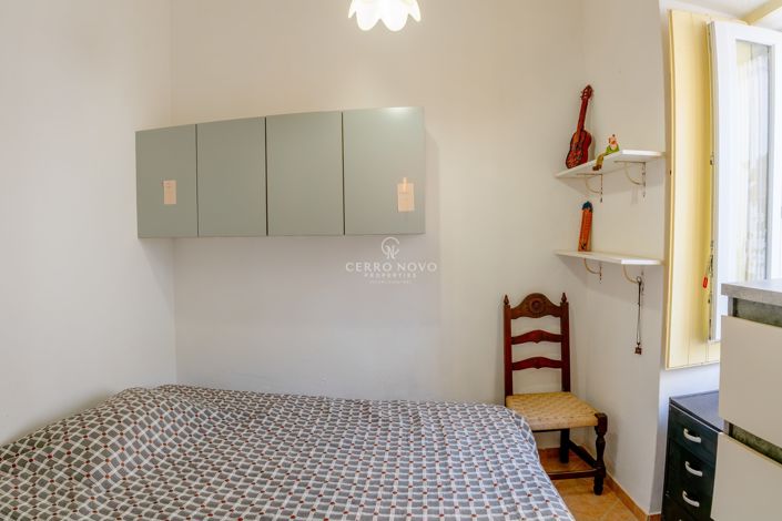 Image No.8-2 Bed Townhouse for sale