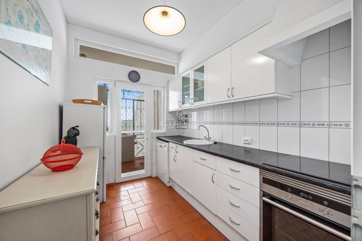 Image No.3-3 Bed Townhouse for sale