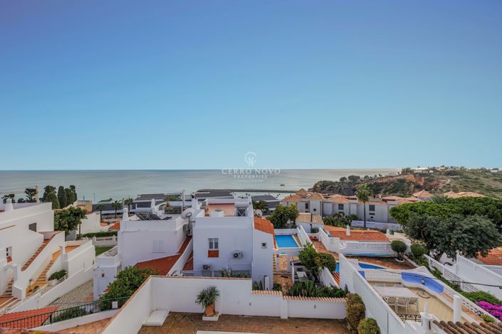 Image No.9-3 Bed Townhouse for sale